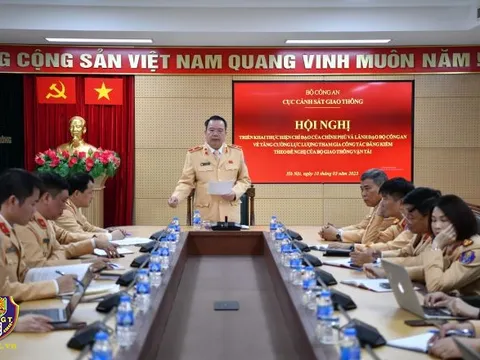 Thiếu tướng Nguyễn Văn Trung: Không để người dân phải mang chăn chiếu, xếp hàng 3-4 ngày chờ đăng kiểm