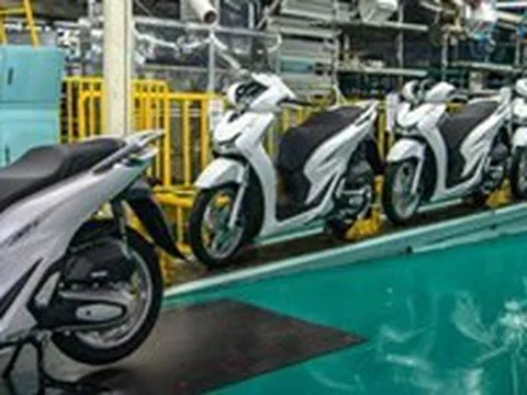 Số ngày bán nhiều hơn nhưng doanh số bán xe máy của Honda Việt Nam sụt giảm gần 37% so với tháng Tết