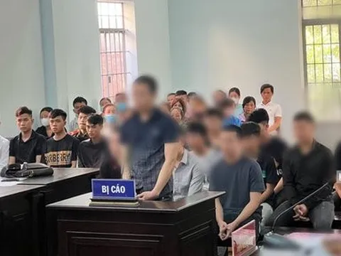 Bình Thuận: 15 thanh thiếu niên hầu toà vì đuổi chém nhau trên phố