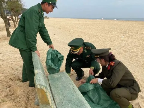 Huế “thổi lửa” lại phong trào Chủ nhật ra đường dọn sạch rác