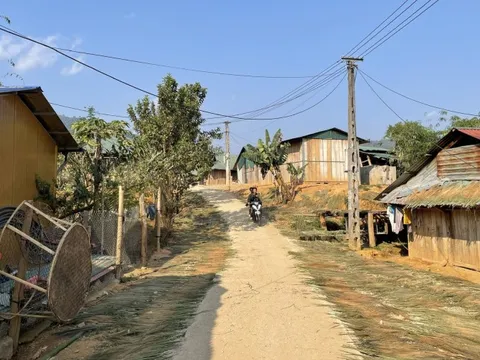 Khởi sắc những vùng biên