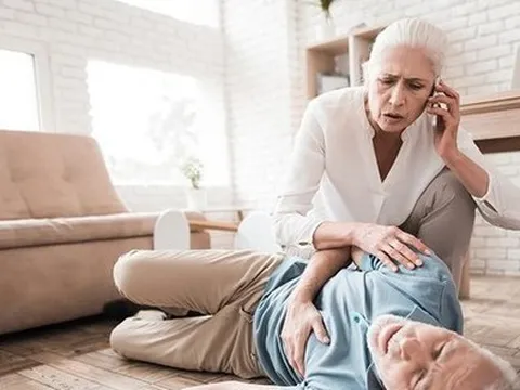 Dấu hiệu cảnh báo bạn có thể sắp bị đột quỵ, lưu ý để phát hiện sớm kẻo 'ân hận mấy cũng muộn'