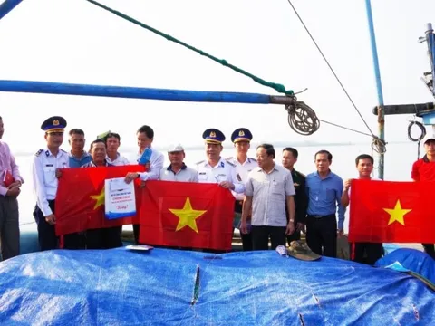 Quảng Trị đẩy mạnh tuyên truyền chống khai thác thủy sản bất hợp pháp