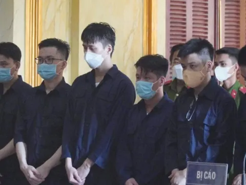 Các bị cáo trong đường dây mua bán thận xuyên quốc gia hầu tòa