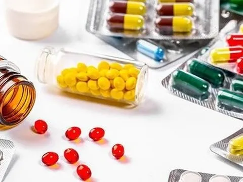 Bộ Y tế: Tạm ngừng nhập khẩu, phân phối, lưu hành 15 loại thuốc