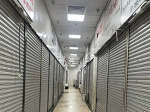 Vì sao hàng nghìn sạp hàng ở An Đông Plaza 'cửa đóng, then cài'?