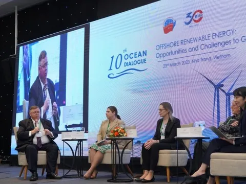 Năng lượng tái tạo ngoài khơi: Cơ hội và thách thức đối với chuyển đổi xanh