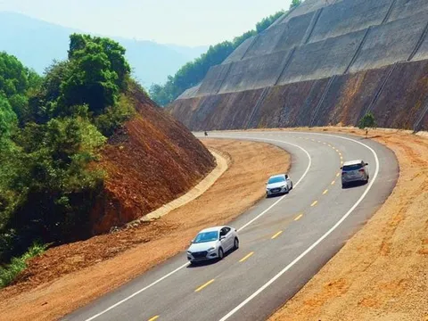 Giám sát chặt chẽ chất lượng, nguồn gốc xuất xứ vật liệu làm đường