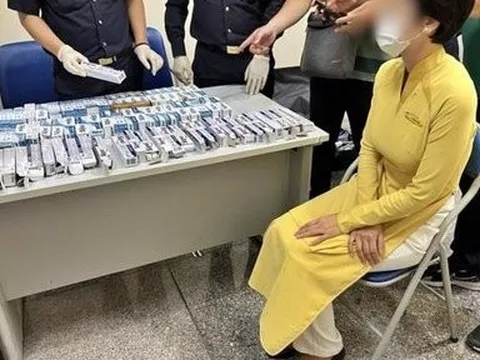 Trả tự do cho 4 tiếp viên hàng không "xách tay" ma túy chỉ là tạm thời