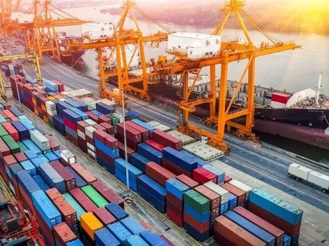 Chỉ trong hai tuần tháng 3, Việt Nam xuất khẩu gần 14 tỷ USD
