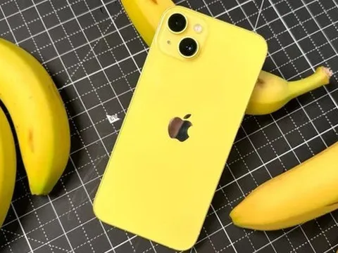 iPhone 14 màu vàng vừa lên kệ đã nhanh chóng sập giá, chỉ còn hơn 20 triệu đồng
