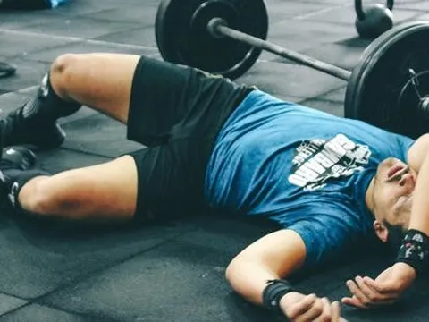 Dấu hiệu cảnh báo bạn nên ngừng tập thể dục ngay lập tức