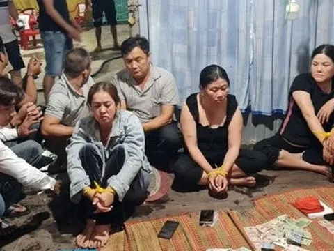Tp.Cần Thơ: Triệt xóa điểm đánh bạc với nhiều phụ nữ tham gia