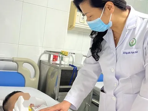 Bé trai bị nhầm giới tính vì vùng kín bất thường