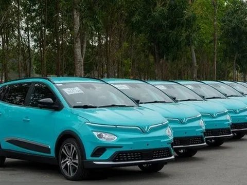 Hé lộ bảng giá cước xe taxi điện VinFast, giá mở cửa 20.000 đồng/km