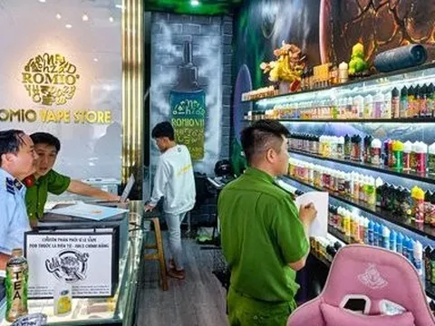 Phát hiện hàng trăm sản phẩm thuốc lá điện tử không rõ nguồn gốc