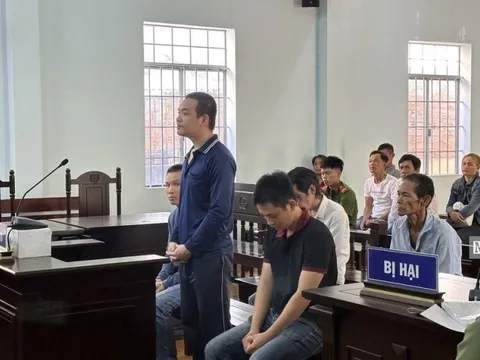 Bình Thuận: Băng nhóm chuyên "đá nóng" xe máy và tiêu thụ xe lãnh án