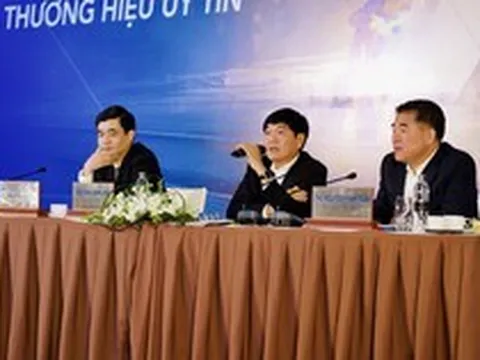 Ông Trần Đình Long: Hòa Phát đang tập trung toàn lực cho quả đấm thép 3 tỷ đô, không chia cổ tức, tạm dừng mọi hoạt động đầu tư mới, sức cũng chỉ thế thôi!