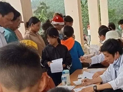 Hơn nửa người làng ở vùng cao Quảng Ngãi mắc bệnh ghẻ