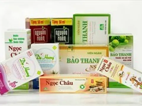Thuê "chiến thần" Hà Linh bán chai dầu gội 71.000 đồng với giá 18.000 đồng, Dược phẩm Hoa Linh bị hàng loạt nhà thuốc "quay xe"