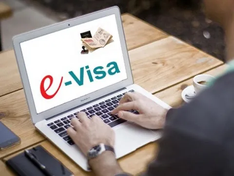 Gỡ vướng về cấp visa điện tử, chứng nhận tạm trú
