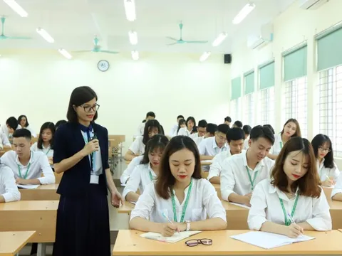 Tăng học phí bậc đại học: Các gia đình cần lưu ý cách tính của trường