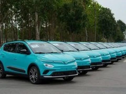 Doanh số VF e34 tăng vọt sau khi tỷ phú Phạm Nhật Vượng lập hãng taxi điện