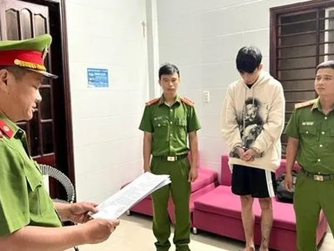 Huế: Bắt quả tang nam thanh niên tàng trữ nhiều gói ma tuý khay