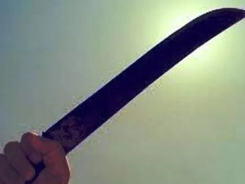 Phạt 6 năm tù kẻ chém người khác vì “bị” khuyên nên lo tu chí làm ăn