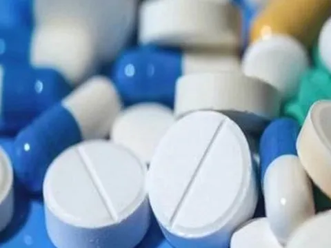 Một trẻ nguy kịch vì uống thuốc hạ sốt quá liều