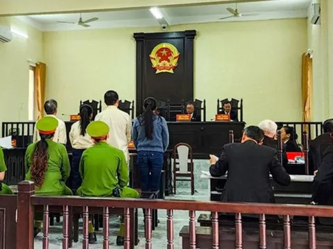Cựu nữ Trưởng phòng Sở Tư pháp Lâm Đồng hầu toà