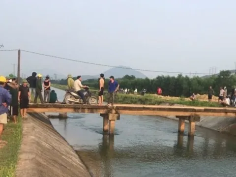 Nam sinh 16 tuổi tử nạn trên kênh N01A