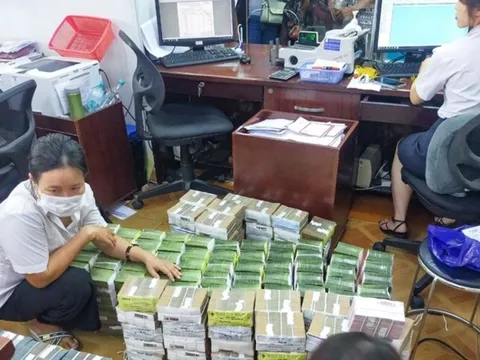 Tin đồn thất thiệt khiến người dân đổ xô đi rút tiền tại Quỹ tín dụng