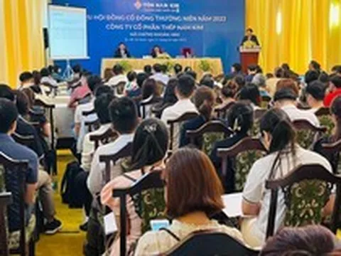ĐHĐCĐ Thép Nam Kim (NKG): May mắn nhất là đã quân bình được giá hàng tồn về mức an toàn, không ưu tiên xuất qua Mỹ dù giá HRC Mỹ đã hơn 1.000 USD/tấn