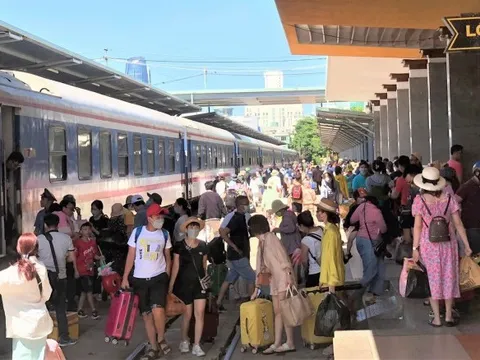 Đường sắt chống nạn cò mồi, phe vé dịp nghỉ lễ