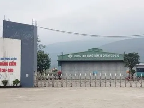 Hà Tĩnh: Bắt Phó Giám đốc cùng thuộc cấp Trung tâm đăng kiểm Hồng Lĩnh