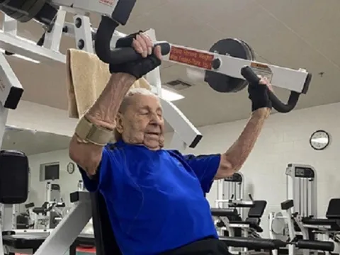 Cụ ông 101 tuổi làm điều đơn giản để gìn giữ sức khỏe mà ai cũng có thể thực hiện được