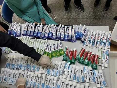 Khởi tố 22 vụ án, 65 bị can trong vụ tiếp viên hàng không xách va li có ma túy