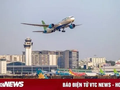 Vì sao giá vé máy bay sát kỳ nghỉ lễ 30/4 lại giảm mạnh?