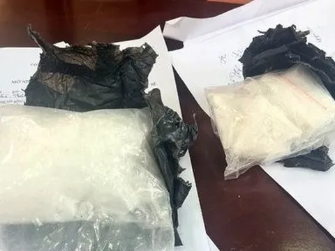 Bắt “nữ quái” đưa ma túy đến khu tâm linh tiêu thụ