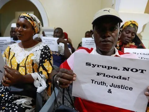 Tìm ra nhân vật bí ẩn trong vụ siro ho khiến 70 trẻ em tử vong?