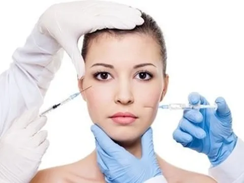 Hàng loạt cơ sở khám chữa bệnh bị xử phạt, đình chỉ hoạt động