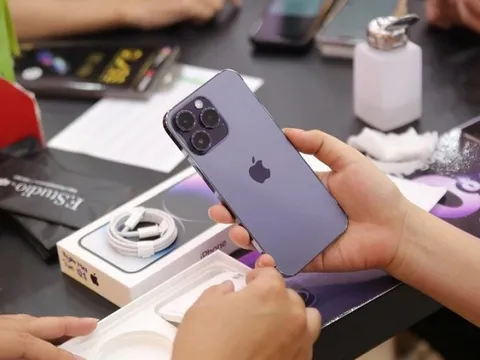 iPhone 14 Pro Max "sụt" giá theo tuần: Giá iPhone ở Việt Nam hiện đang thấp nhất TG?