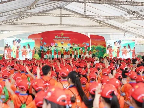 Ngày hội 'Thiếu nhi Việt Nam - Học tập tốt, rèn luyện chăm'