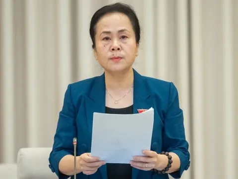 Không đồng tình việc giảm 2% thuế VAT với ngân hàng, bảo hiểm