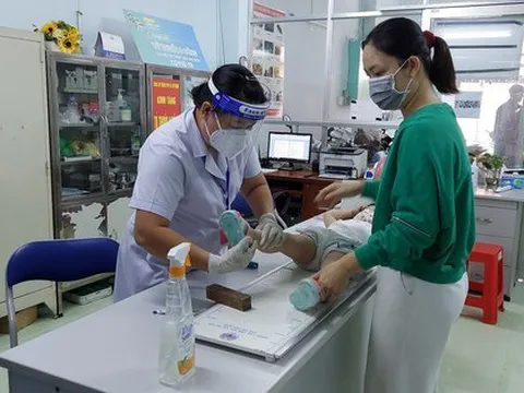 TP HCM không còn vắc-xin “5 trong 1” tiêm chủng mở rộng cho trẻ