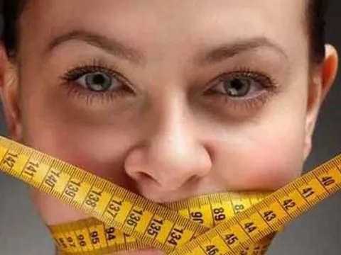 Nhịn ăn có 'diệt' được tế bào ung thư? Chuyên gia dinh dưỡng giải đáp