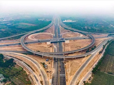 Đẩy mạnh giải ngân vốn đầu tư công đi đôi với bảo đảm chất lượng công trình