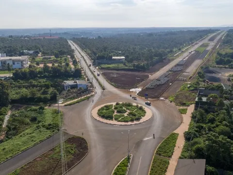 Phát triển vận tải vùng Tây Nguyên hiện đại, đồng bộ, giảm chi phí, bảo đảm quốc phòng, an ninh