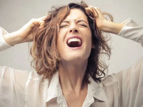 Cách đơn giản giảm nhiệt cho những người dễ bị "bốc hỏa" khi nắng nóng